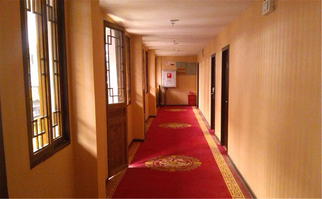 Wudangshan Yinjie Holiday Hotel Danjiangkou Extérieur photo