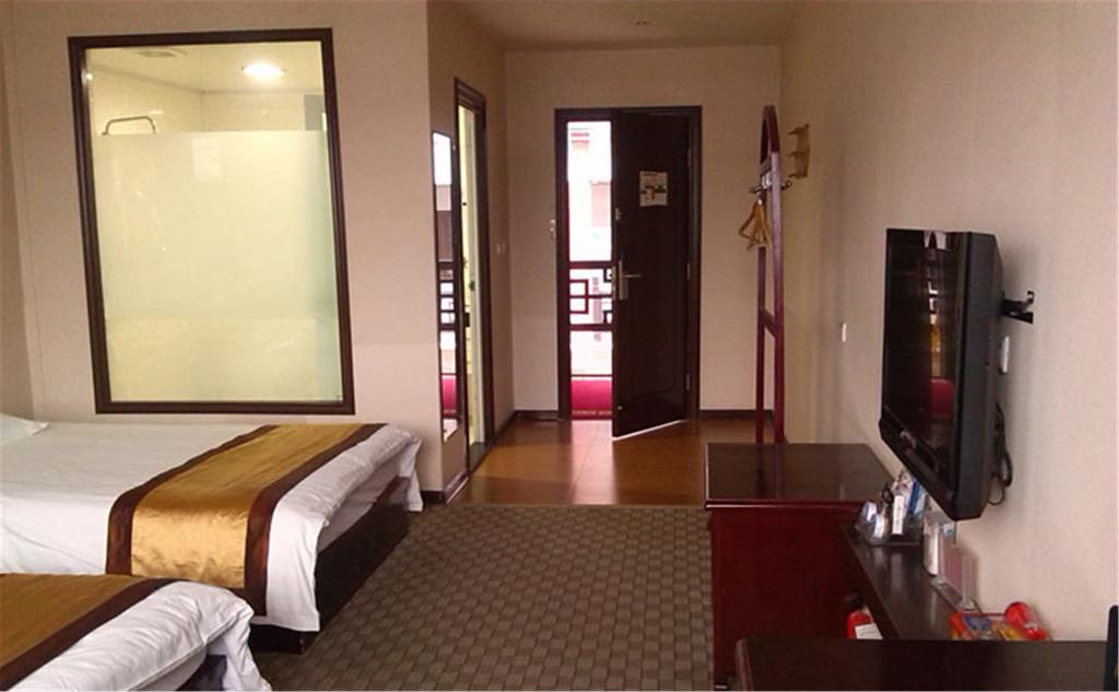 Wudangshan Yinjie Holiday Hotel Danjiangkou Extérieur photo