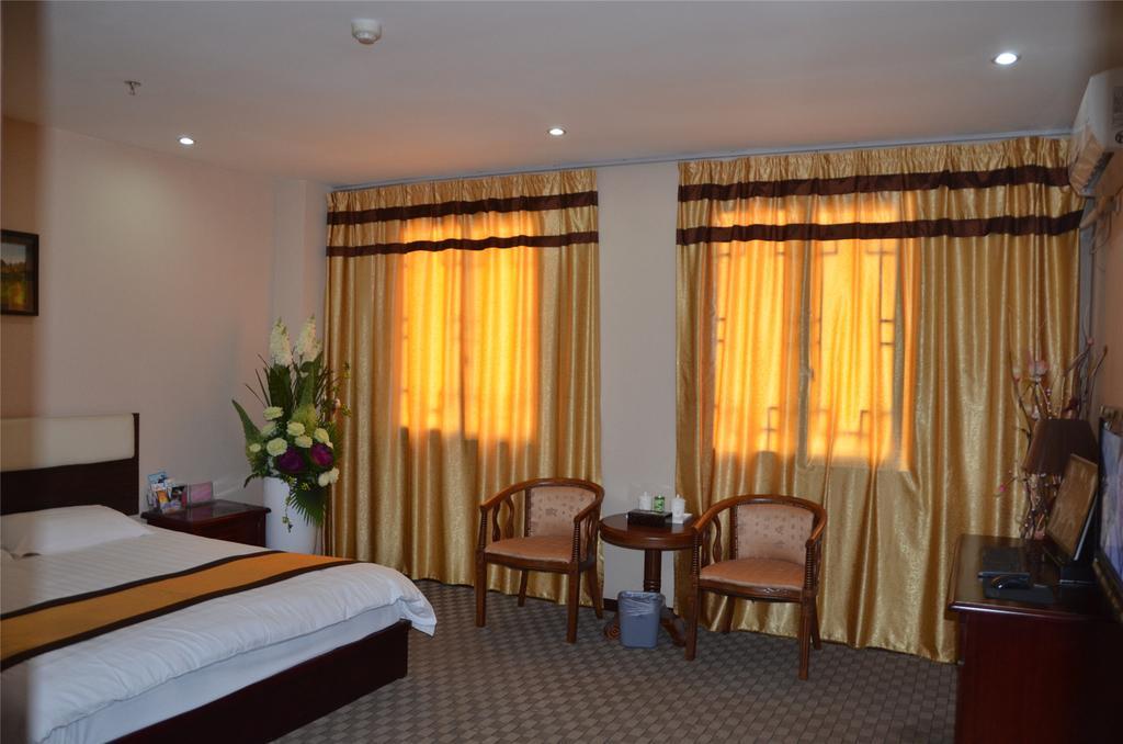 Wudangshan Yinjie Holiday Hotel Danjiangkou Extérieur photo