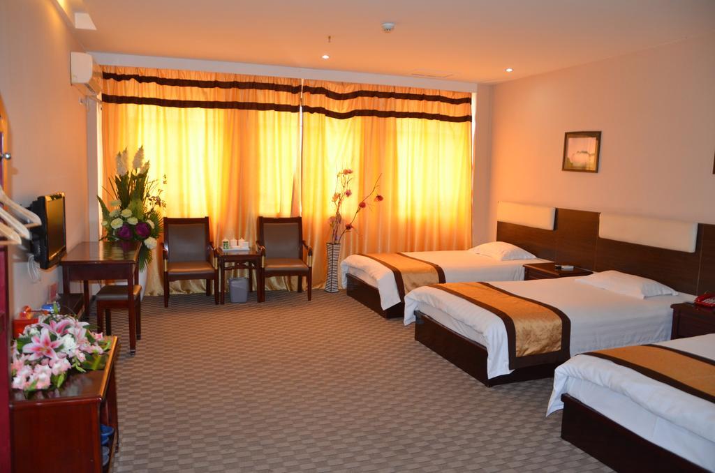 Wudangshan Yinjie Holiday Hotel Danjiangkou Chambre photo